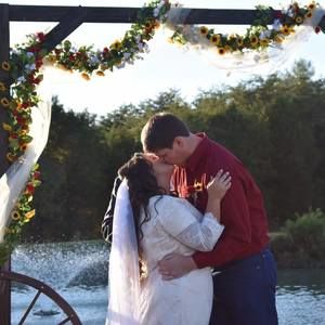 Meet your Posher, Hayley